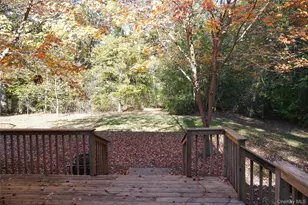 11 Pamela Dr, Ridge, NY 11961 - Photo 5