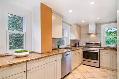 133 Pondfield Road #2B, Bronxville, NY 10708 - Photo 7