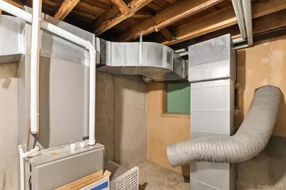 1030 Lakeshore Drive, Massapequa Park, NY 11762 - Photo 21