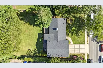 1030 Lakeshore Drive, Massapequa Park, NY 11762 - Photo 29