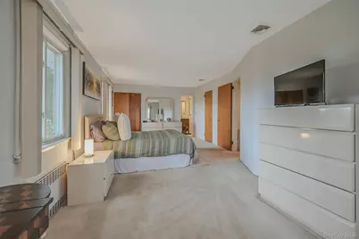 746 Sound View Road, Mill Neck, NY 11771 - Photo 19