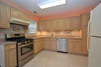 1 Philip Lane, Middle Island, NY 11953 - Photo 5