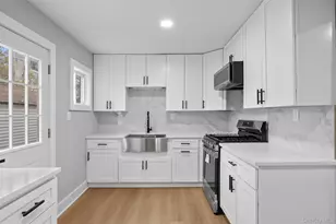 803 Meade Ave, Bellport, NY 11713 - Photo 9