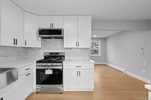 803 Meade Ave, Bellport, NY 11713 - Photo 11