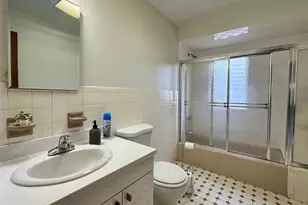 96-06 134th Rd, Ozone Park, NY 11417 - Photo 5