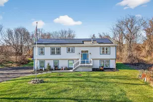 387 Cornwall Hill Rd, Patterson, NY 12563 - Photo 3