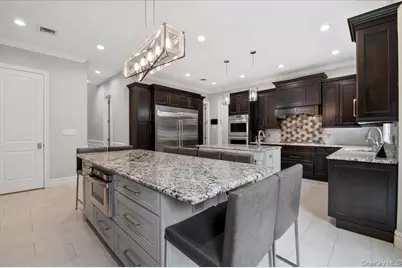 335 Summit Avenue, Cedarhurst, NY 11516 - Photo 9