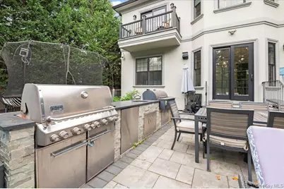 335 Summit Avenue, Cedarhurst, NY 11516 - Photo 37