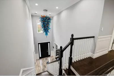 335 Summit Avenue, Cedarhurst, NY 11516 - Photo 17