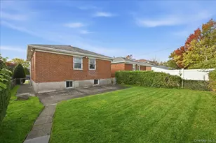 160-31 24th Ave, Whitestone, NY 11357 - Photo 27