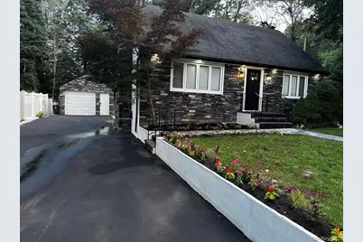 18 Davis Street, Melville, NY 11747 - Photo 23