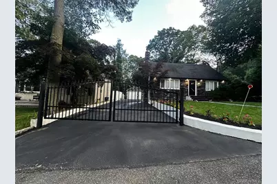 18 Davis Street, Melville, NY 11747 - Photo 15