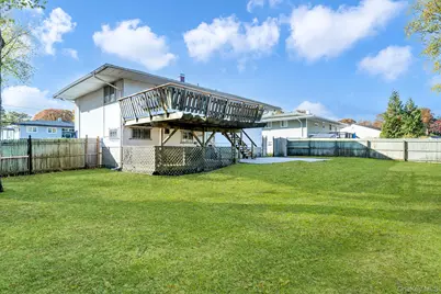 102 Jacqueline Lane, Centereach, NY 11720 - Photo 23