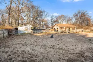 351 Atlantic St, Central Islip, NY 11722 - Photo 29