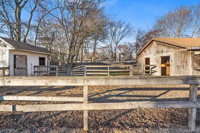 351 Atlantic Street, Central Islip, NY 11722 - Photo 33