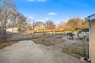 351 Atlantic St, Central Islip, NY 11722 - Photo 35