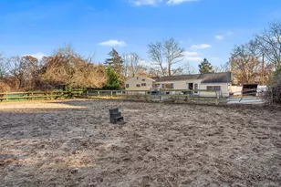 351 Atlantic St, Central Islip, NY 11722 - Photo 27