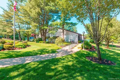 99 Richmond Boulevard #4B, Ronkonkoma, NY 11779 - Photo 19