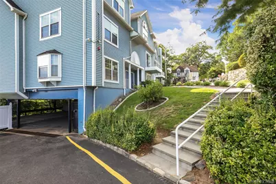 2 Nob Hill Drive, Elmsford, NY 10523 - Photo 3