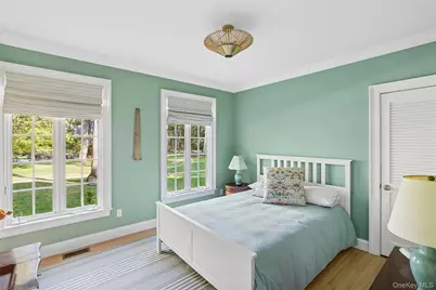 4 Oakland Lane, East Quogue, NY 11942 - Photo 19