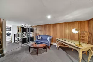 10 Siracusa Blvd, Smithtown, NY 11787 - Photo 27