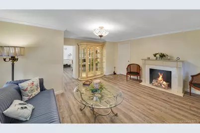 10 Siracusa Boulevard, Smithtown, NY 11787 - Photo 15