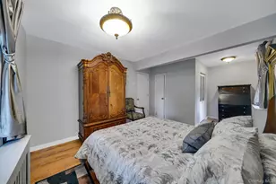 10 Siracusa Blvd, Smithtown, NY 11787 - Photo 23