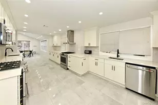 7 Charlotte Dr, Spring Valley, NY 10977 - Photo 9