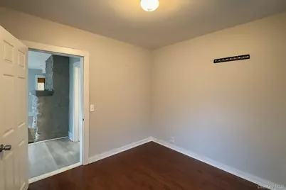 2432 State Route 300 #2, Wallkill, NY 12589 - Photo 5