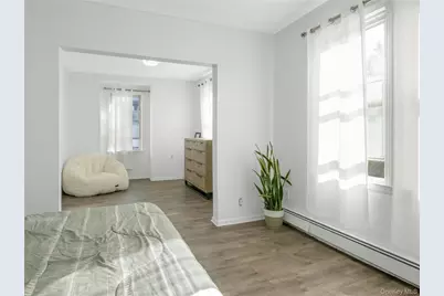 46 Meadow Lane, New Rochelle, NY 10805 - Photo 19