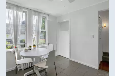 46 Meadow Lane, New Rochelle, NY 10805 - Photo 15