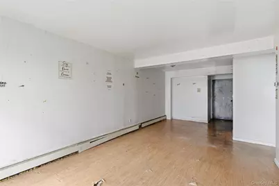 4600 Bronx Boulevard, Bronx, NY 10470 - Photo 9