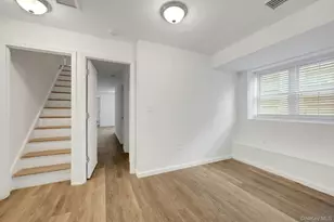 820 Hollywood Ave, Bronx, NY 10465 - Photo 29