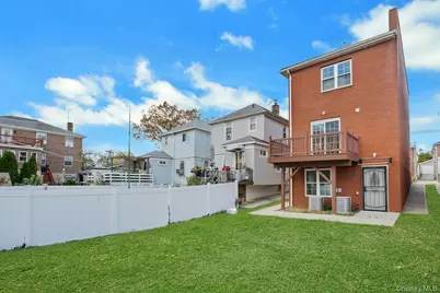 820 Hollywood Avenue, Bronx, NY 10465 - Photo 37