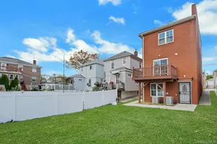 820 Hollywood Ave, Bronx, NY 10465 - Photo 37