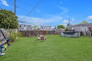 2182 Bright Ave, East Meadow, NY 11554 - Photo 15