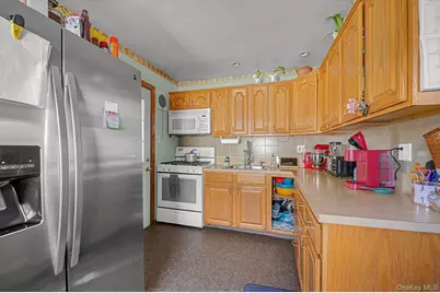 2182 Bright Avenue, East Meadow, NY 11554 - Photo 7