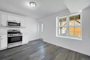 822 Hollywood Ave, Bronx, NY 10465 - Photo 39