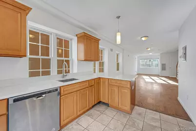 822 Hollywood Avenue, Bronx, NY 10465 - Photo 13