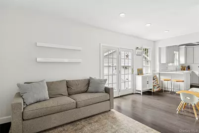 34 Davis Road, Port Washington, NY 11050 - Photo 5