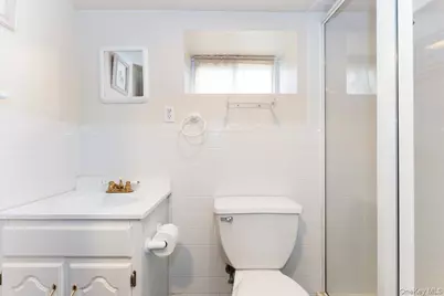 3183 Waterbury Avenue, Bronx, NY 10465 - Photo 5