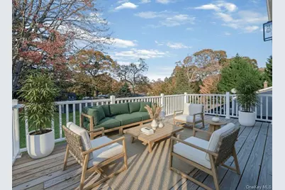 99 Elmwood Avenue, Selden, NY 11784 - Photo 33