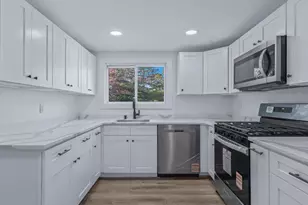 99 Elmwood Ave, Selden, NY 11784 - Photo 11