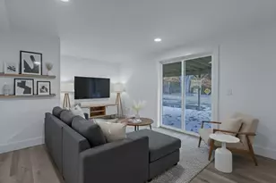 99 Elmwood Ave, Selden, NY 11784 - Photo 25