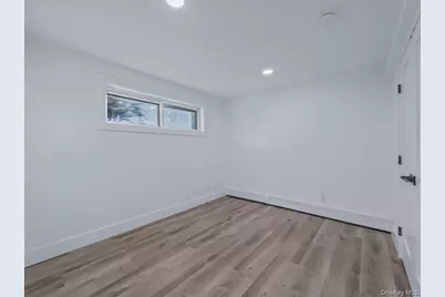 99 Elmwood Avenue, Selden, NY 11784 - Photo 21