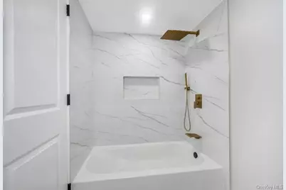 3004 New London Avenue, Medford, NY 11763 - Photo 15