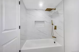 3004 New London Ave, Medford, NY 11763 - Photo 15