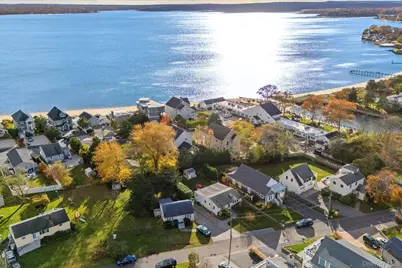 33 Willow Street, Aquebogue, NY 11931 - Photo 25