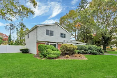 15 Royalston Lane, South Setauket, NY 11720 - Photo 5