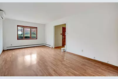 15 Royalston Lane, South Setauket, NY 11720 - Photo 9